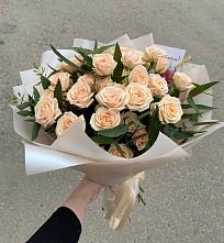 Букет Кремовые розы Латте в Ясенской