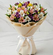 Букет цветов из:  Альстромерии в Ясенской