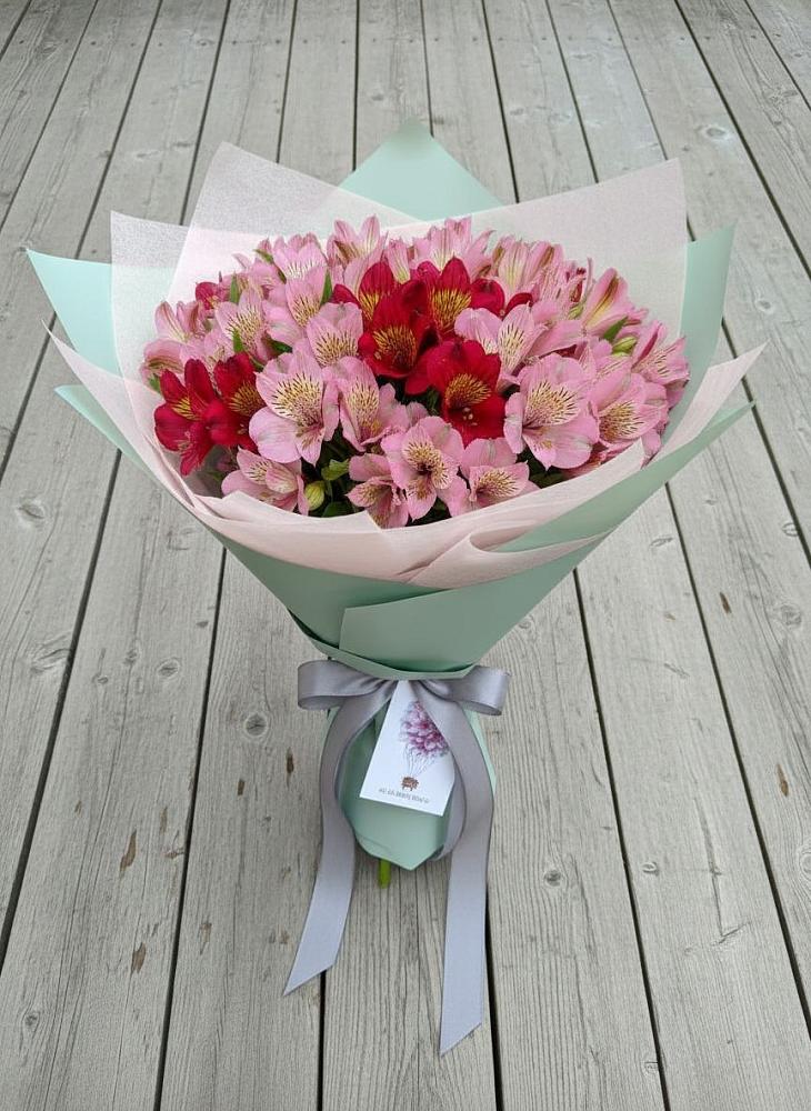 Букет цветов из: Альстромерии в Ясенской