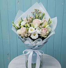 Букет цветов из:  Розы и Лизиантусы в Ясенской